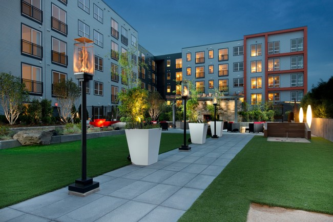 Photo - Halstead Square - Lofts & Lotus