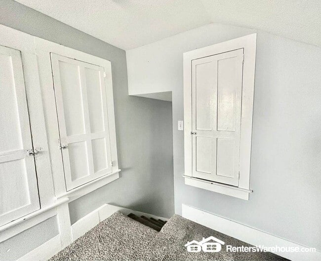 Photo - 105 E 3rd Ave