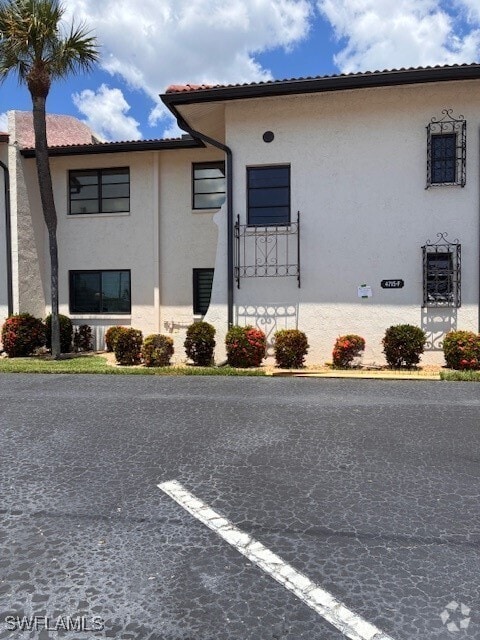 Building Photo - 4715 Santa Barbara Blvd Unit 1 Rental