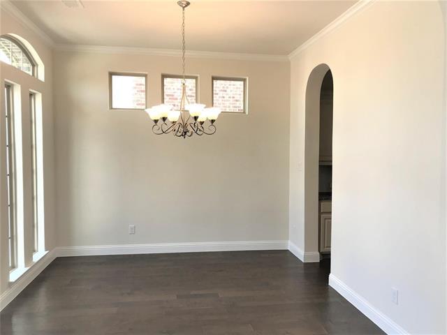 Photo - 6924 Royal View Dr