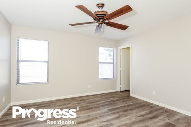 Photo - 11834 W Corrine Dr