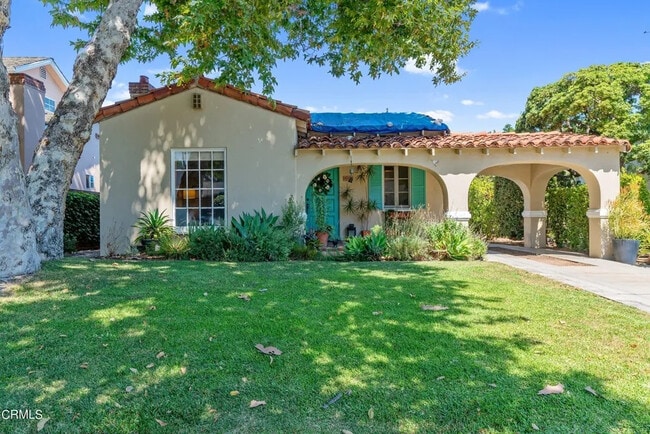 Building Photo - 554 Gerona Ave