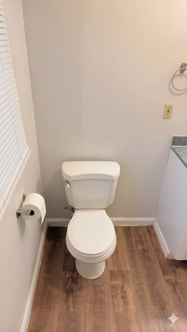 Photo - 2107 Restridge Dr Unit #2