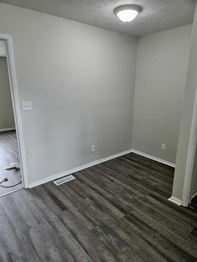 Photo - 5009 Buggy Ln