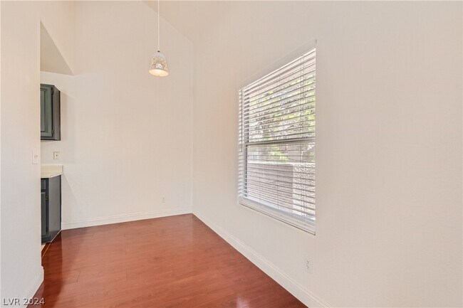 Photo - 5125 W Reno Ave Unidad 2031