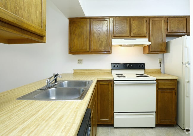 2BR, 2BA- 889 SF 2nd Floor- Kitchen
