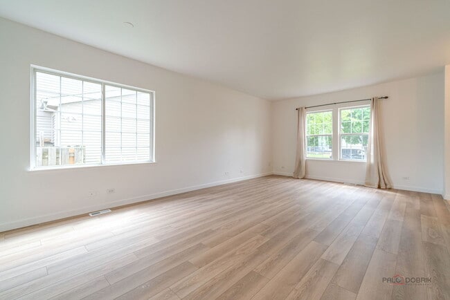 Photo - 178 W Hampton Dr