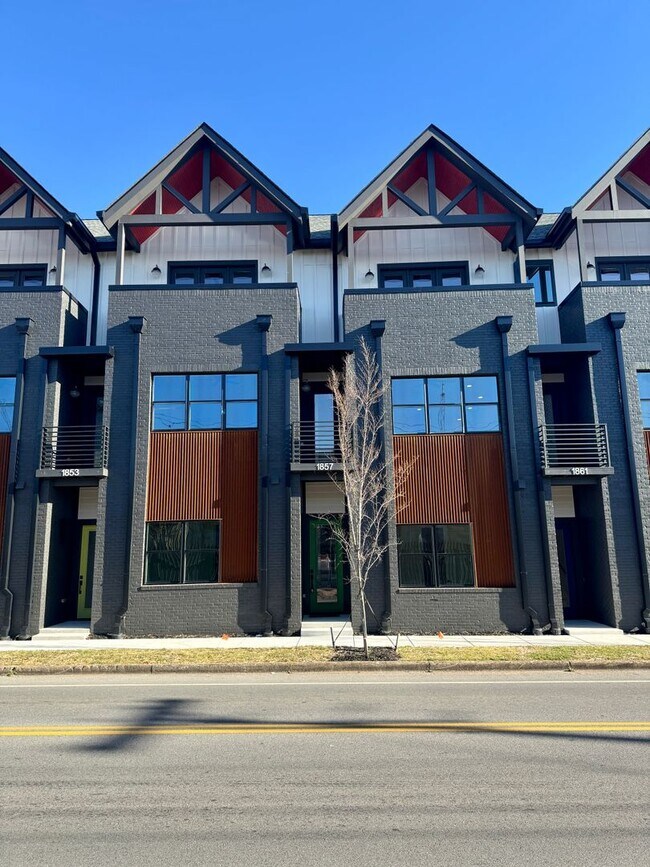 Photo - 1857 Zeta Way