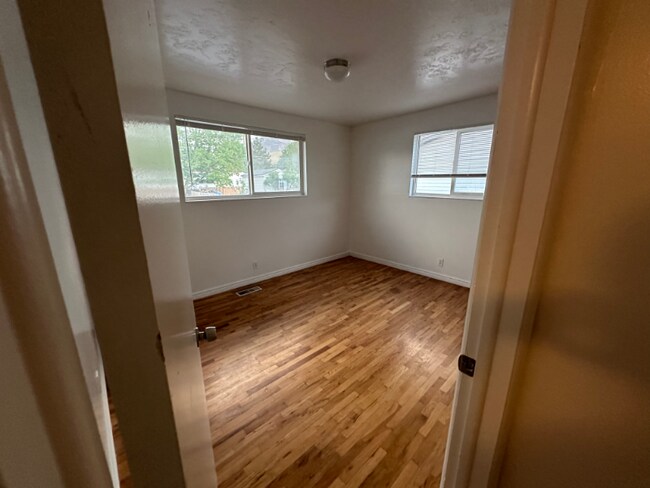 Photo - 171 S Coleman St Unidad B