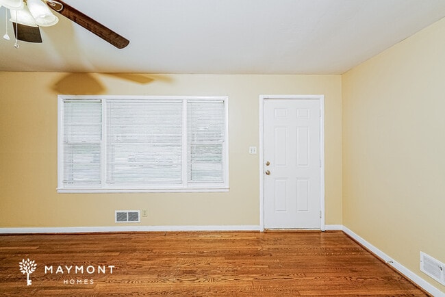 Photo - 2505 7th St NE