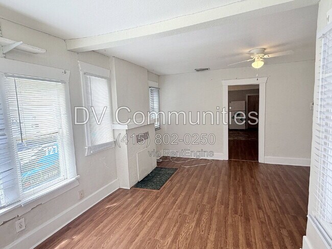 Photo - 2035 14th St S