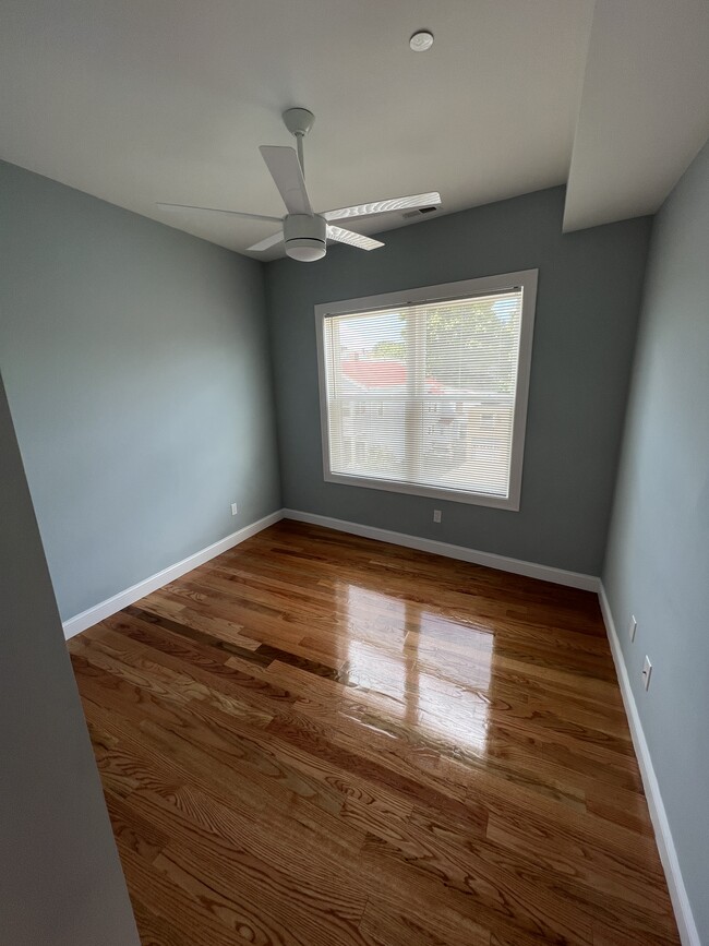 Photo - 126 Cross St Unit 5