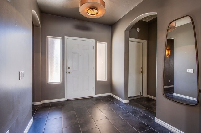 Photo - Beautiful Single Story, 3 bedroom 2.5 bathroom home in Summerlin with Pool and Spa!
