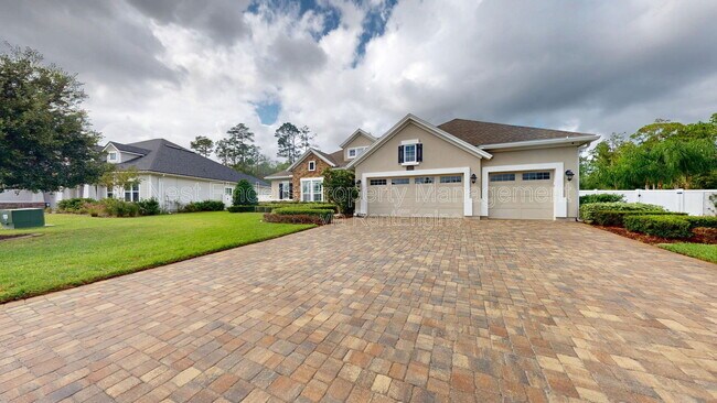 Photo - 463 Oxford Estates Way