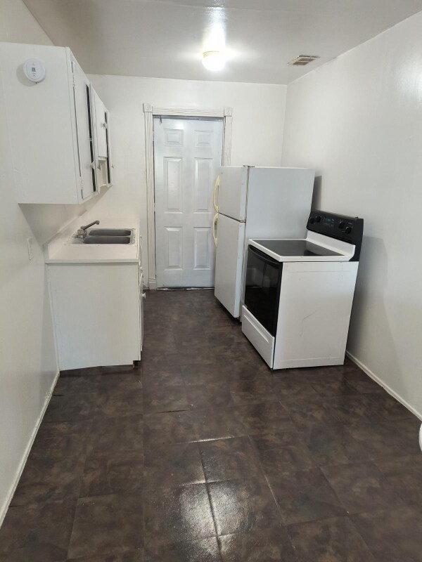 Building Photo - 308 Rhode Island St SE Rental