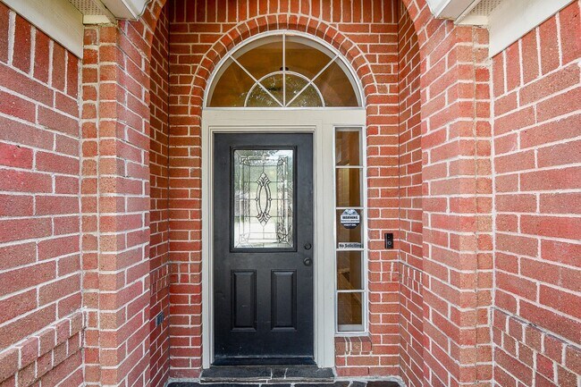 Photo - 707 New Pines Dr