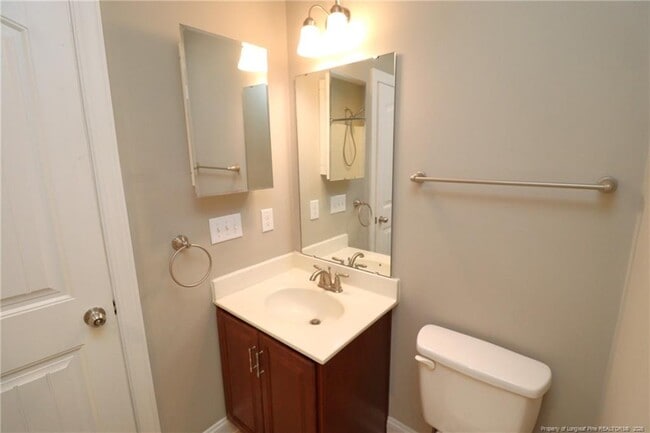 Photo - 1428 Providence Green Ln