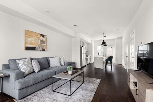 Photo - 500 Creative Way