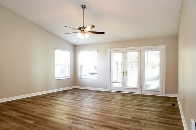 Photo - 4440 Habersack Ave