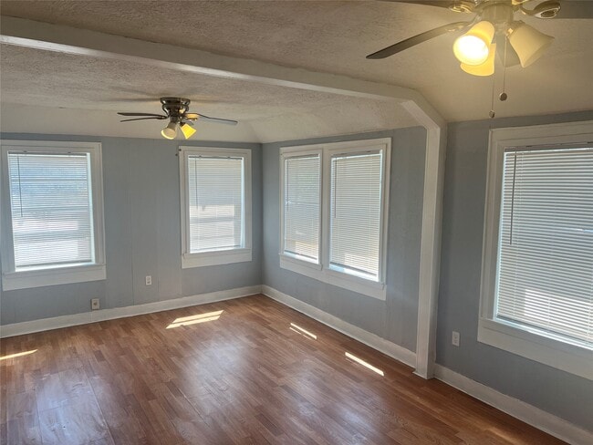 Photo - 2501 Dunlavy St