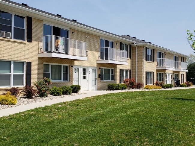 Twinbrook Village - Twinbrook Village Apartments