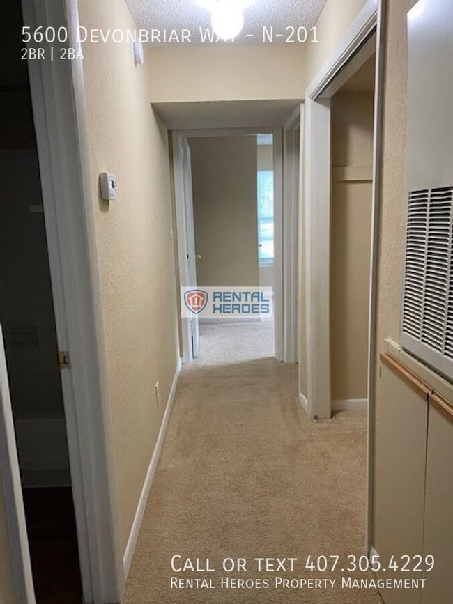 Photo - 5600 Devonbriar Way Casa