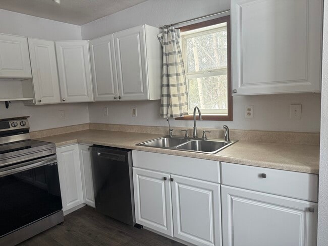 Photo - 3617 Biathalon Ave