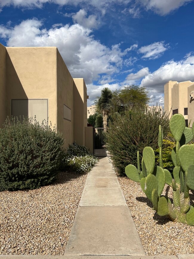 Photo - 9070 E Gary Rd