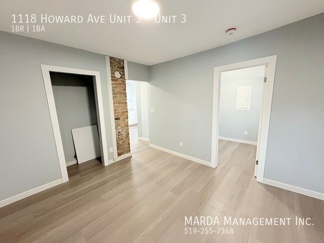 Photo - NEWLY RENOVATED 1BED/1BATH UPPER UNIT- ON HOWARD + HYDRO! Unit 3
