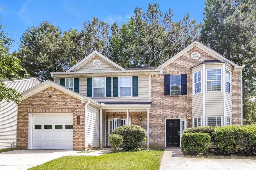 2984 Falling Water Point