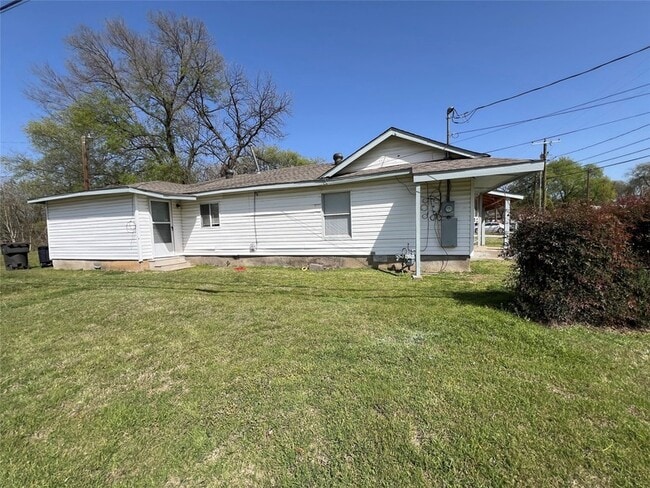 Photo - 2801 Ennis Ave