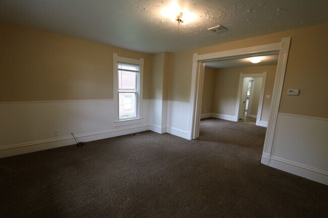 Photo - 1107 S Third St