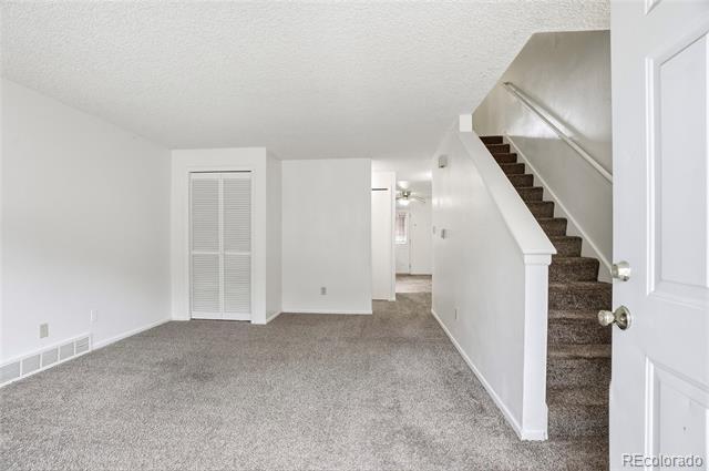 Photo - 205 E Longs Peak Ave