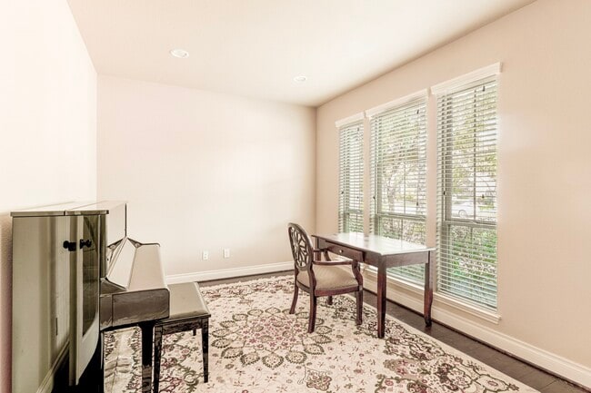 Photo - 28707 Hemlock Red Ct