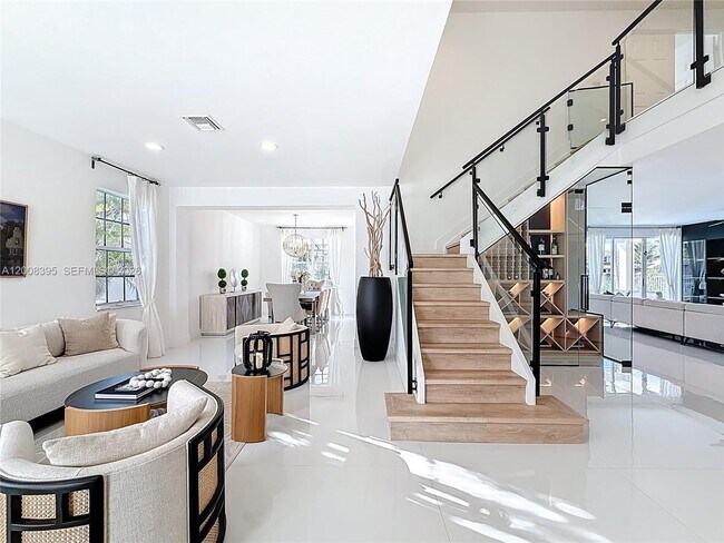 Photo - 1598 Sandpiper Cir