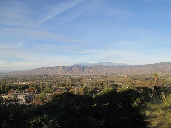 Photo - 28280 Rawlings Rd