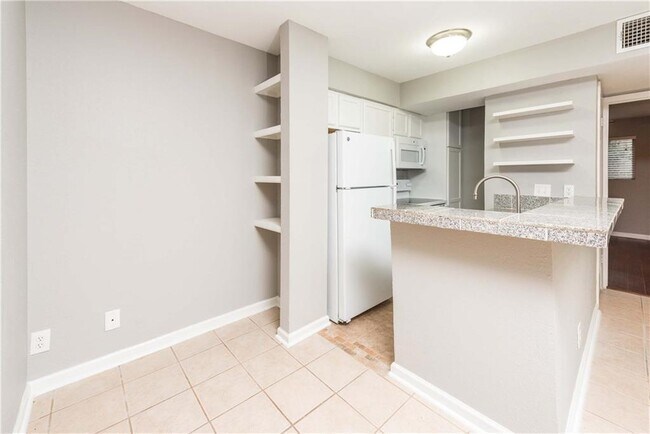 Photo - 3018 S 1st St Unit 109