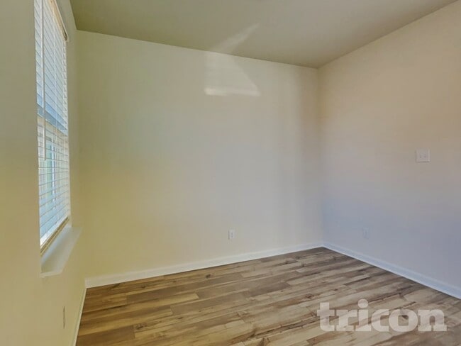 Photo - 1903 Belmont Dr