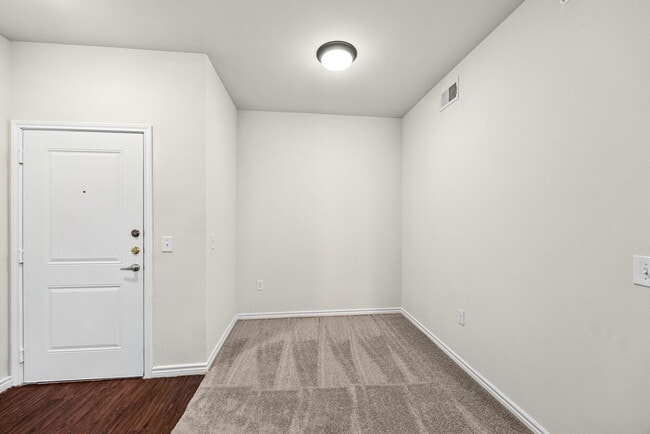 Photo - Magnolia Trace