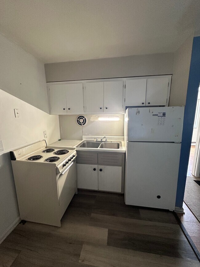 2729 Queen City Ave Unit 4