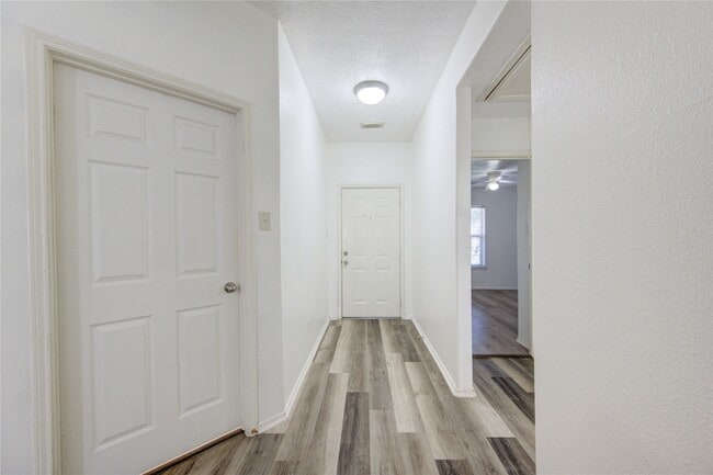 Photo - 7930 Northfork Hollow Ln