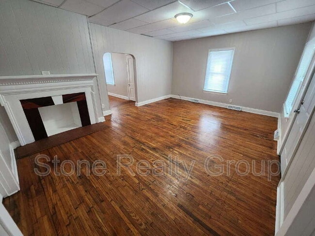 Photo - 1040 7th Ave