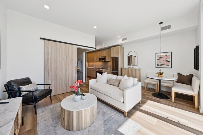 DSC06720 (2) (1) - Aperture