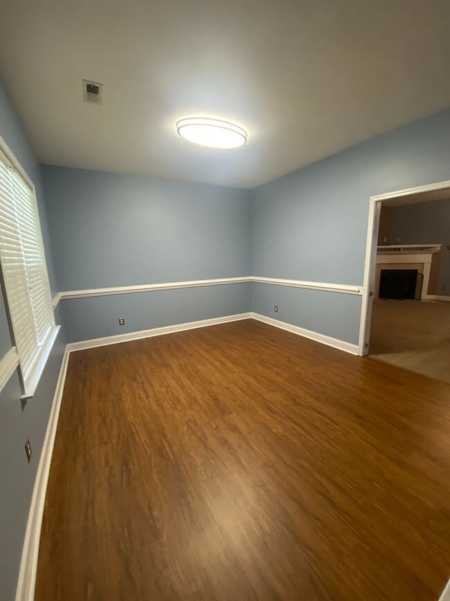 Photo - 9837 N Olde Towne Wynd SE