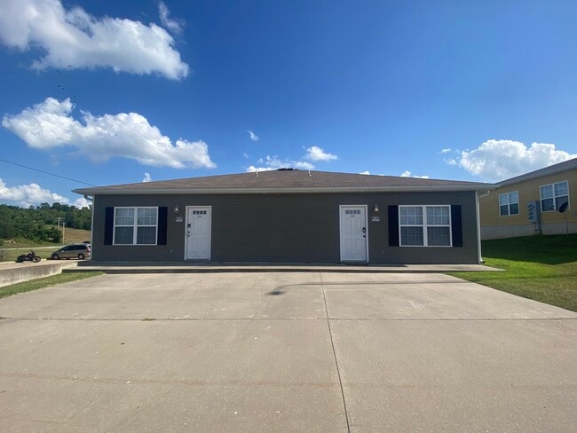 Building Photo - 3165 S Waterview Ln