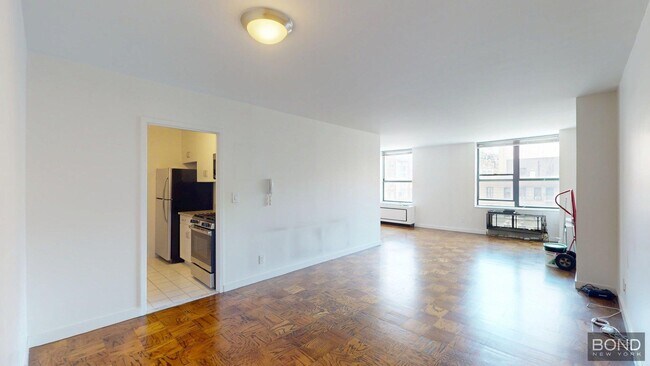 Building Photo - 247 W 87th St Unit 8H Rental
