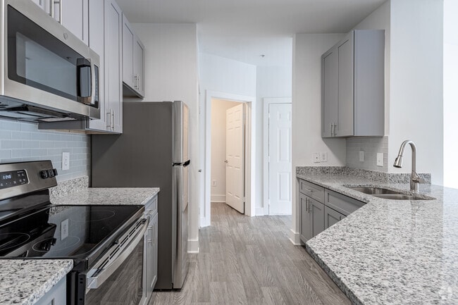 1BR, 1BA - 841SF - Wesley St. James Apartments at Sandy Springs