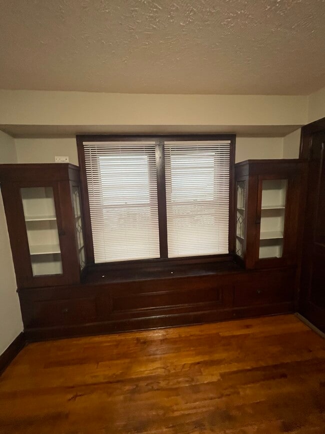 Photo - 4127 Clybourne Ave Unit Down