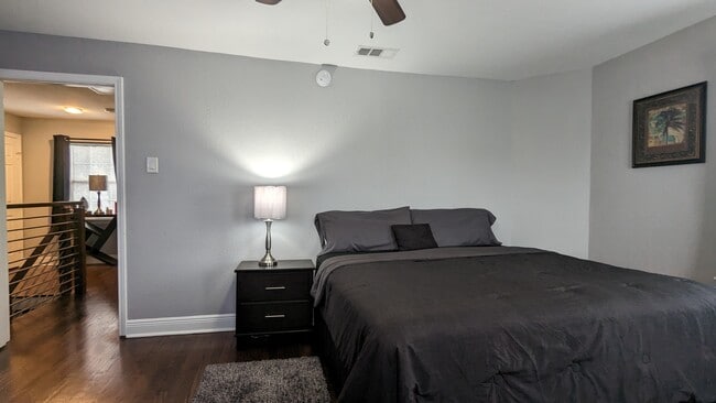 Photo - 3715 Eagle St