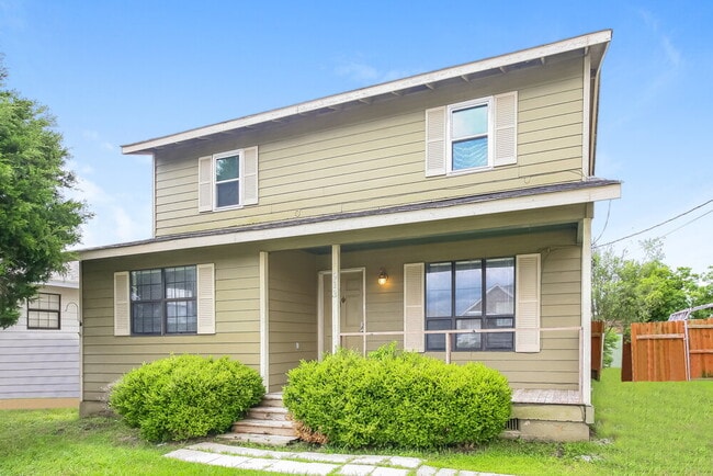 Photo - 913 Joe Bailey St